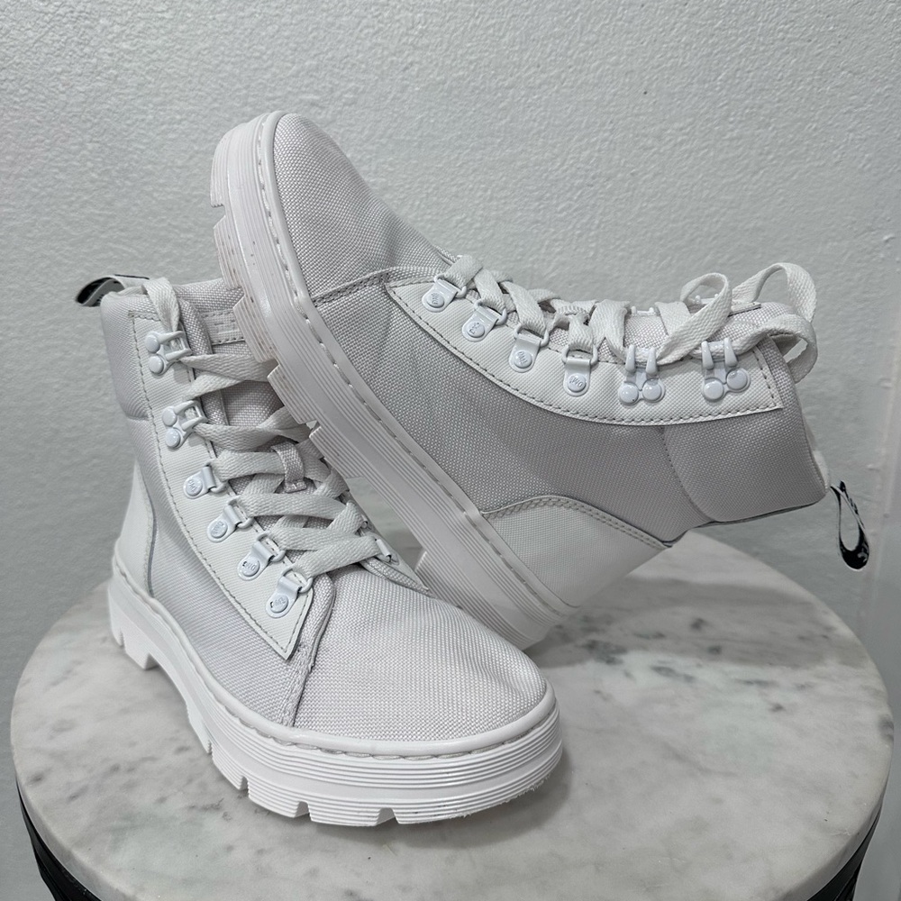 Dr. Martens Combs Women’s Poly Casual Boots Size 6 - Color White Ajax - Picture 3 of 16